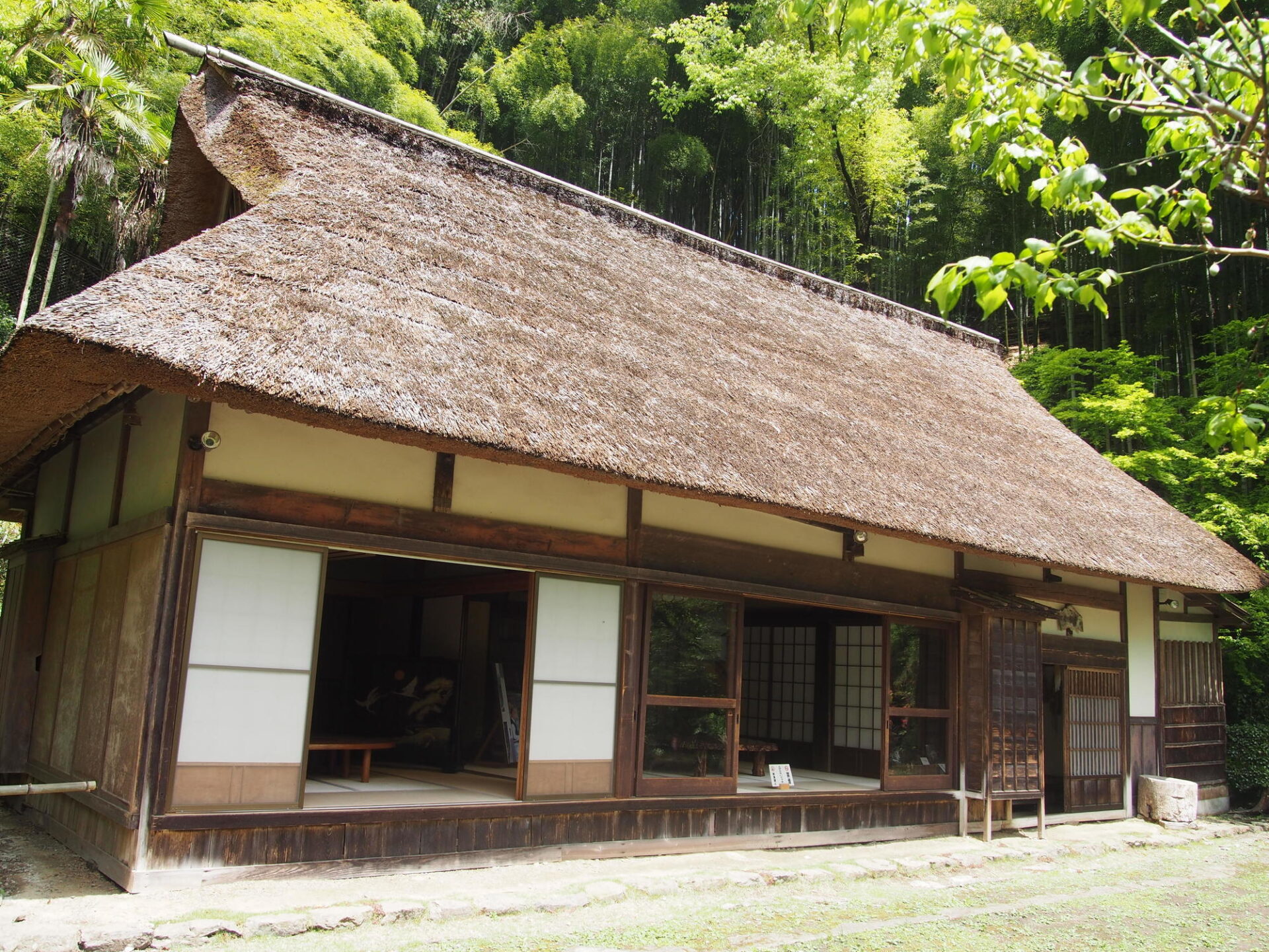 日の出山荘